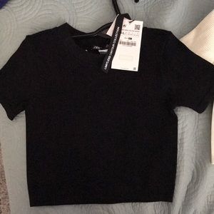 It’s a crop top Zara